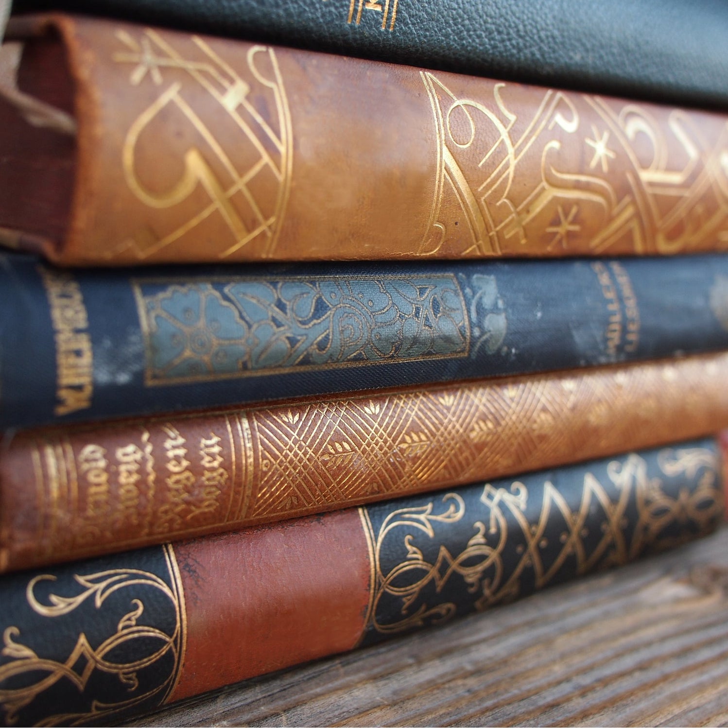 How to Value Antique Books for Buying or Selling